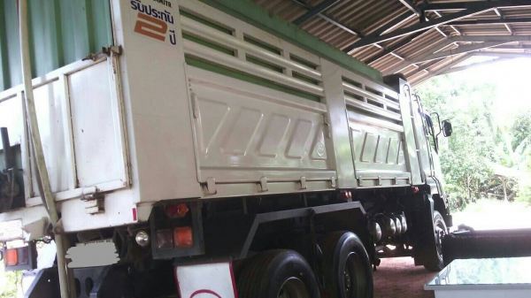 ขายแท็งค์น้ำ สภาพสวย พร้อมใช้ ขายแท็งค์น้ำ สภาพสวย พร้อมใช้