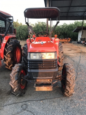 ขายรถไถคูโบต้าL3408 ตัวเปล่าพร้อมเล่มทะเบียน สภาพเดิมๆราคา148,000.บาท คับ..