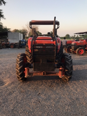 ขายรถไถคูโบต้าM6040 พร้อมดัน+ผาน7CMTใหม่ สภาพสวยสีเดิมๆจากโรงงานคับ