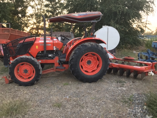 ขายรถไถคูโบต้าM6040 พร้อมดัน+ผาน7CMTใหม่ สภาพสวยสีเดิมๆจากโรงงานคับ