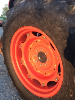 ขายรถไถคูโบต้าM6040 พร้อมดัน+ผาน7CMTใหม่ สภาพสวยสีเดิมๆจากโรงงานคับ