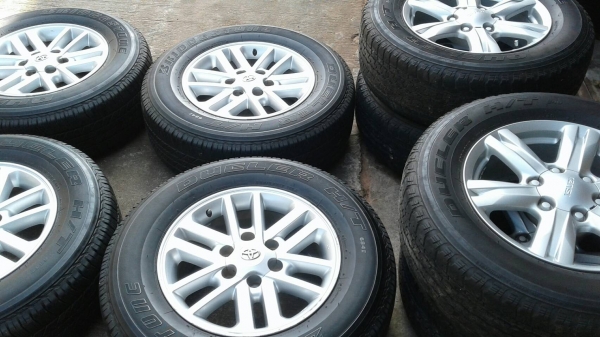 ขายล้อแม็กวีโก้แชมป์ 17 พร้อมยางบริดโตน 265 65 17 ขายล้อแม็กวีโก้แชมป์ 17 พร้อมยางบริดโตน 265 65 17