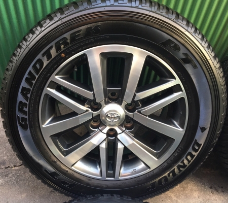 แม็กพร้อมยางป้ายแดงปี16 ฟอร์จูนเนอร์ ขอบ18 ตุ่ม เส้นสีครบ แม็กพร้อมยางป้ายแดงปี16 ฟอร์จูนเนอร์ ขอบ18 ตุ่ม เส้นสีครบ