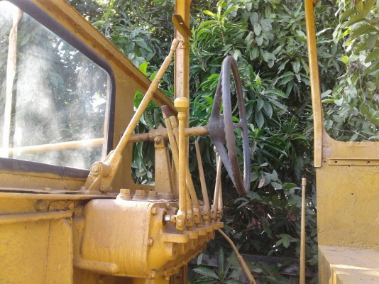 ขาย รถเกรด CAT 12E เครื่องสตาร์ทติด ใช้งานได้ดีทุกระบบ เอกสารใบซื้อขาย ราคาต่อรองได้ครับ