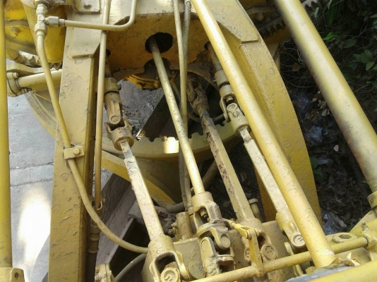 ขาย รถเกรด CAT 12E เครื่องสตาร์ทติด ใช้งานได้ดีทุกระบบ เอกสารใบซื้อขาย ราคาต่อรองได้ครับ