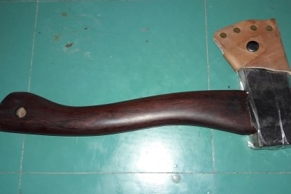 ขายขวานเสือ1 1/4ปอน HULT'S CELEBRATED AXES. MADE IN SWEDEN.