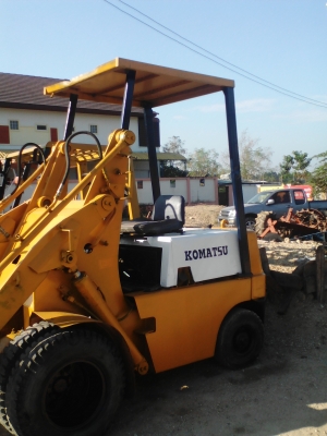 ขายรถตัก 1 คิว ดีเซล 160000 บาท