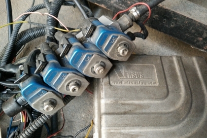 ขาย ชุดแก๊สหัวฉีด versus 4 สูบ ครบชุด 4500 บาท พร้อมถังแค๊ปซูล 58 L. อุปกรณ์ครบ