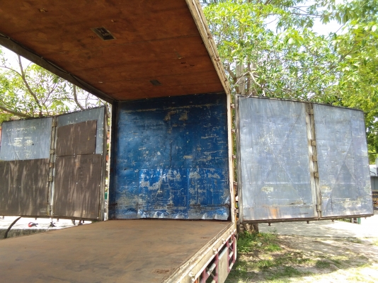 ขายตู้แห้ง10 บานไม่มีเสากลาง , ยาว 7.35 กว้าง2.45สูง2.45 ขาย50000ุบาทครับหรือแลกกับกระบะเหล็ก7.2เมตรขึ้นไปใครมีลองเสนอมาครับ