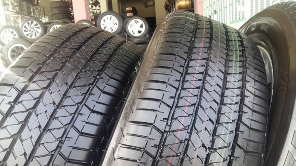 ขายล้อแม็กป้ายแดง d-max 18"×7" พร้อมยางปี16 สนใจติดต่อ ตาเล็ก ล้อและยางครับ 081-3747940 ขายล้อแม็กป้ายแดง d-max 18"×7" พร้อมยางปี16 สนใจติดต่อ ตาเล็ก ล้อและยางครับ 081-3747940