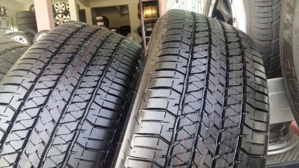 ขายล้อแม็กป้ายแดง d-max 18"×7" พร้อมยางปี16 สนใจติดต่อ ตาเล็ก ล้อและยางครับ 081-3747940 ขายล้อแม็กป้ายแดง d-max 18"×7" พร้อมยางปี16 สนใจติดต่อ ตาเล็ก ล้อและยางครับ 081-3747940