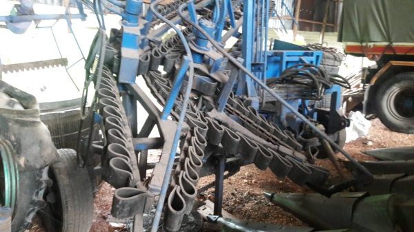 เครื่องตัดอ้อย แบบวางกอง ต่อพ่วงรถแทรคเตอร์