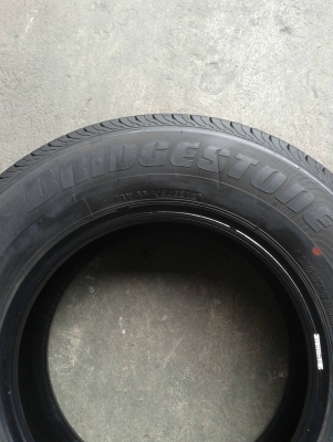 195R15  BRIDGESTONE DURAVIS R611 ชุด 4 เส้น tel. 081-427-3941
