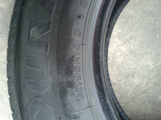 195R15  BRIDGESTONE DURAVIS R611 ชุด 4 เส้น tel. 081-427-3941