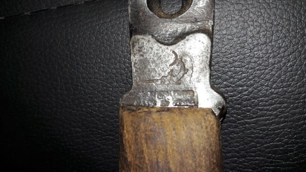 ขายขวานหัวค้อนหงอนงานเก่าด้ามไม้ตราปลากระโทงงานเก่าๆ