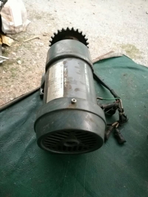 ขาย1500บ.ส่งฟรี 083-2000058 ID: line832923 มอเตอร์เกียร์ทดยี่ห้อ Nissei จากญี่ปุ่นขนาด200W. ทดแล้วหมุนที่ 28 รอบ/นาที มีกำลังขับเยอะมากๆ ใช้ไฟบ้าน220V.ได้ พร้อมต่อใช้งานให้ ขาย1500บ.ส่งฟรี 083-2000058 ID: line832923 มอเตอร์เกียร์ทดยี่ห้อ Nissei จากญี่ปุ่นขนาด200W. ทดแล้วหมุนที่ 28 รอบ/นาที มีกำลังขับเยอะมากๆ ใช้ไฟบ้าน220V.ได้ พร้อมต่อใช้งานให้