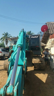 ขายKOBELCO YN11 ทำงาน17,000ชั่วโมง ไฟฟ้าเต็ม เอกสารเล่มทะเบียน รถอยู่พิจิตร สนใจ 0835601591 หรือ 0903494058