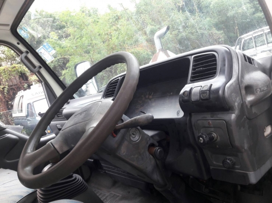 ขายรถบรรทุก 4 ล้อกลาง ISUZU ELF ป้ายเล็ก 120 แรง