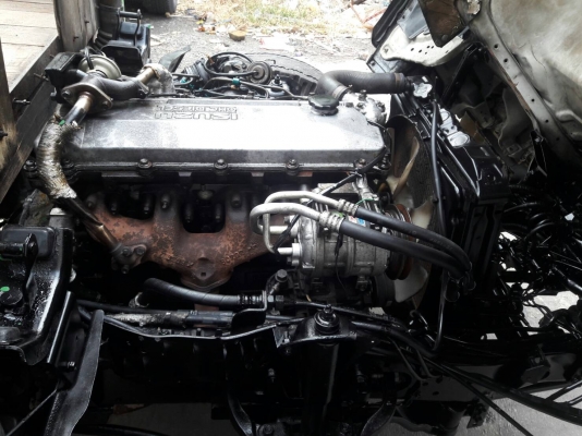 ขายรถบรรทุก 4 ล้อกลาง ISUZU ELF ป้ายเล็ก 120 แรง