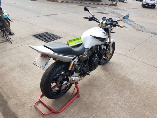 ขายคับ HONDA CB400 TECH1 ปี2000 ทะเบียนพร้อมโอน ท้ายแต่งเทค3 ท่อแต่ง กันล้ม แฮนด์แต่ง ราคา 89500 บาท ส่งได้ทั่วไทยคับ สนใจติดต่อ 081-0578282 FACEBOOK ชาญณรงค์ ป๊อป ชัยอมฤต ไอดีไลน์ POPBIGBIKESAKON คับ สนใจรถสวย ถูก ดี ต้อง POP BIGBIKE SAKONNAKHON คลิปวิดี