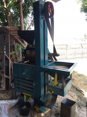 ขายโรงสีพร้อมใช้ หิน 18 มอเตอร์ 3แรง