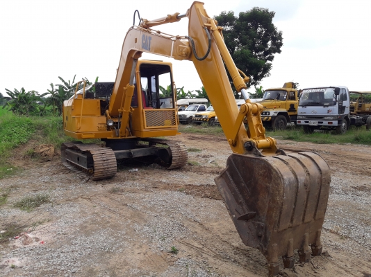 ขายด่วนรถ แบคโฮ CAT E70B เครื่องดี โช๊เต็ม ลอนใหม่