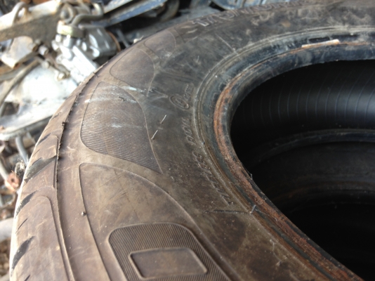 ขายยาง\%ขอบ13 สภาพสวย ปี15 เส้นละ500บาท ขายยาง\%ขอบ13 สภาพสวย ปี15 เส้นละ500บาท