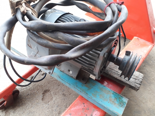 ขอบคุณเสี่ยจากลำปางครับ ขายมอเตอร์มิตซูบิชิ 7.5แรง สวยๆพร้อมใช้งาน สวยจริง