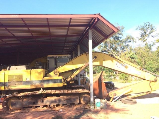 CAT  E200B รถตามภาพ พร้อมใช้งาน เจ้าของขายเอง ราคา  350,000 บาท