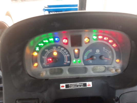 ขายนิวฮอแลน TL90 แรงเทอโบเอกสารอินวอยดันหน้า หางสวมไคเฮงหลี  สวยพร้อมใช้