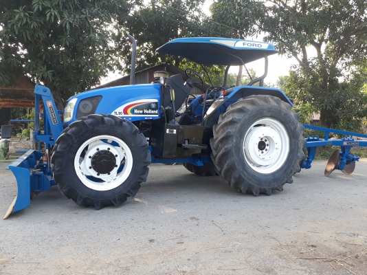 ขายนิวฮอแลน TL90 แรงเทอโบเอกสารอินวอยดันหน้า หางสวมไคเฮงหลี  สวยพร้อมใช้