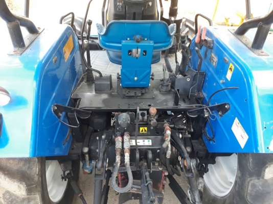 ขายนิวฮอแลน TL90 แรงเทอโบเอกสารอินวอยดันหน้า หางสวมไคเฮงหลี  สวยพร้อมใช้