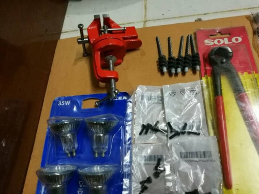 ขายเหมารวม 600บ.ส่งฟรี 083-2000058 ID: line832923 - ปากกาจับยึดขอบโต็ะปาก2นิ้ว - คีมตัดปากนกแก้ว SOL ขายเหมารวม 600บ.ส่งฟรี 083-2000058 ID: line832923 - ปากกาจับยึดขอบโต็ะปาก2นิ้ว - คีมตัดปากนกแก้ว SOL