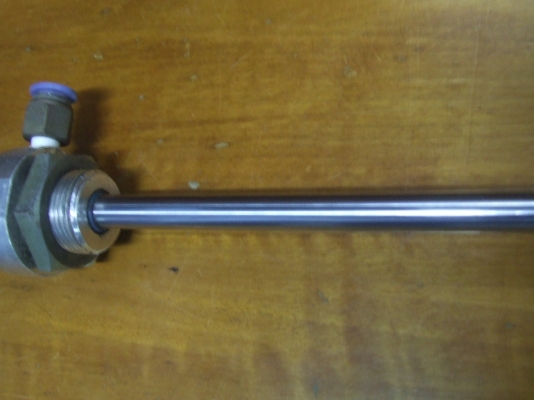 ขายกระบอกลมยาว 1.10 ซ ม สภาพใหม่99 เปอเซนครับ ขายกระบอกลมยาว 1.10 ซ ม สภาพใหม่99 เปอเซนครับ