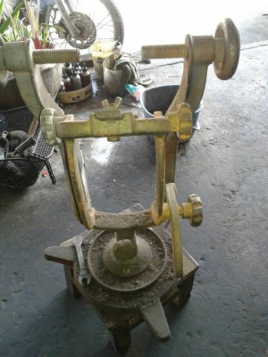 แท่นขึ้นล้อรถมอไซด์