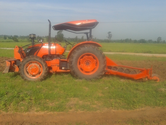 ขายรถไถคูโบต้า 70 แรง ปี 53 ใบดันผาน 6 เล่มพร้อมจัดไฟแน๊ทได้