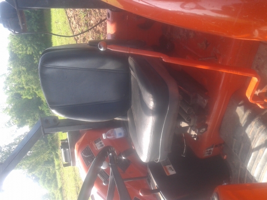 ขายรถไถคูโบต้า 70 แรง ปี 53 ใบดันผาน 6 เล่มพร้อมจัดไฟแน๊ทได้