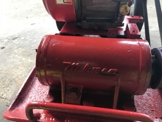 เครื่องตบพื้นดินทราย