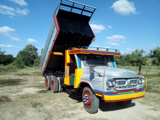 ขายสิบล้อดั้ม 1 เพลา 165 แรง เบรคจิฟฟี่ พวงมาลัยพาวเวอร์ มีสโลว์ ช่วงล่างใหญ่มวกเจ็ก ทะเบียนพร้อมโอน