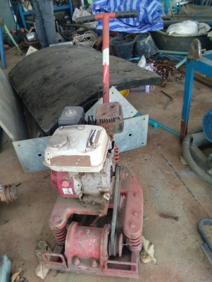 เครื่อวตบดิน