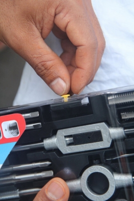 ชุดดอกต๊าปเกลียวและดายเกลียว APEX ระบบมิล 21 ตัวชุด ชุดดอกต๊าปเกลียวและดายเกลียว APEX ระบบมิล 21 ตัวชุด