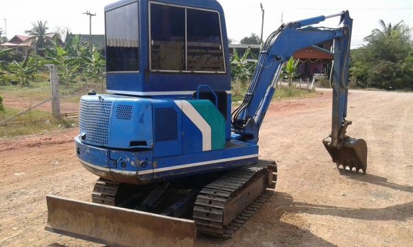 ขายโก้เบลโก้30รถเก่านอกใช้ได้6เดือนสวย ขายโก้เบลโก้30รถเก่านอกใช้ได้6เดือนสวย