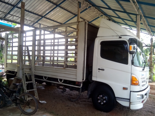 ขายดาว 6 ล้อ FC9J  145  แรงม้า ปี58 พร้อมใช้งาน  กระบะสเตเลส