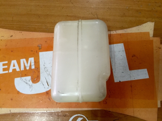 ขายกระปุกฉีดน้ำฝนรถยนต์ DAIHATSU รุ่น MIRA L80 ของแท้ ขายกระปุกฉีดน้ำฝนรถยนต์ DAIHATSU รุ่น MIRA L80 ของแท้