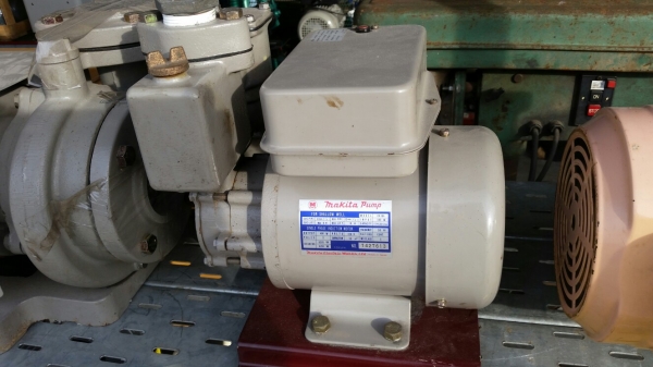 ปั๊มน้ำ makita 400 w220 v