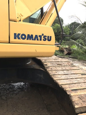 ขายด่วน!! Komatsu PC200-7 ไมล์ 10,xxx สภาพสวยๆค่ะ ขายด่วน!! Komatsu PC200-7 ไมล์ 10,xxx สภาพสวยๆค่ะ