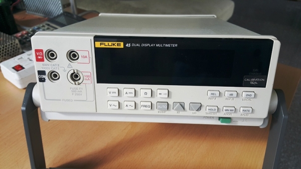 ขาย multimeter  ยี่ห้อ FLUKE