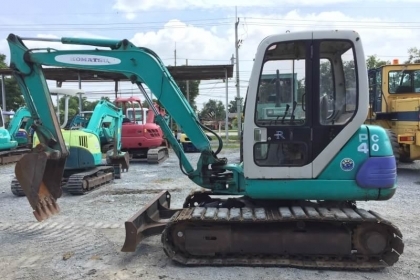 ขาย รถแบคโฮ KOMATSU PC40-7 เก๋ง เก่าญี่ปุ่นแท้ โทร.090-986-2521 อ๊อบ