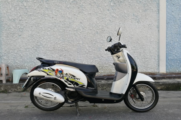 Scoopy i 2011 รถบ้านแท้ มือเดียว เล่มชุดโอนครบ