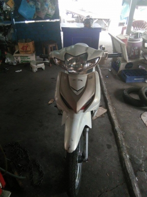 honda  wave   at   100  cc